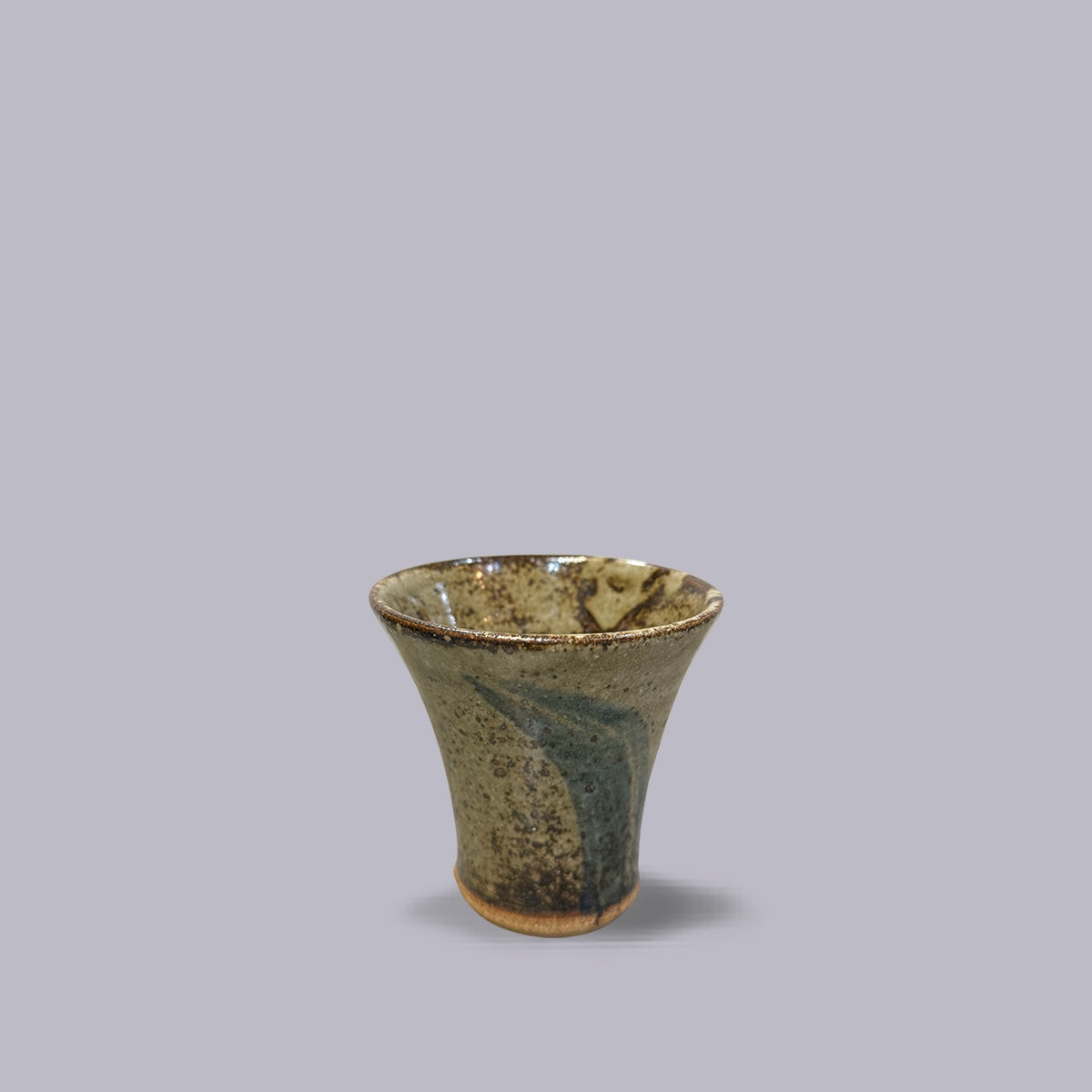 Yvette van Raders | Beaker | Blue Brush Mark