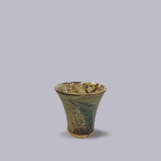 Yvette van Raders | Beaker | Blue Brush Mark