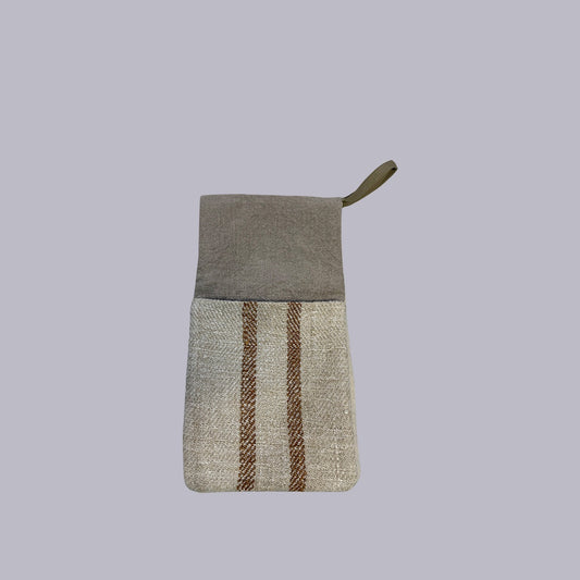 VSU Home | Vintage Oven Mitt